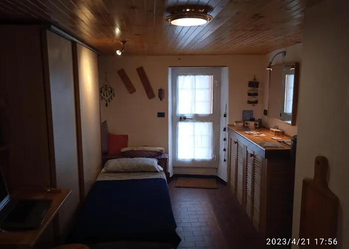 Hikers' Nest With Sea View * San Rocco (Genoa)